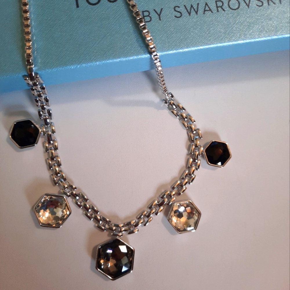 TCS On Edge Necklace